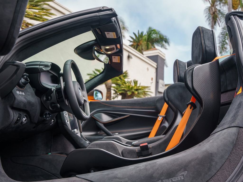 New 2026 McLaren 750S Spider image 8