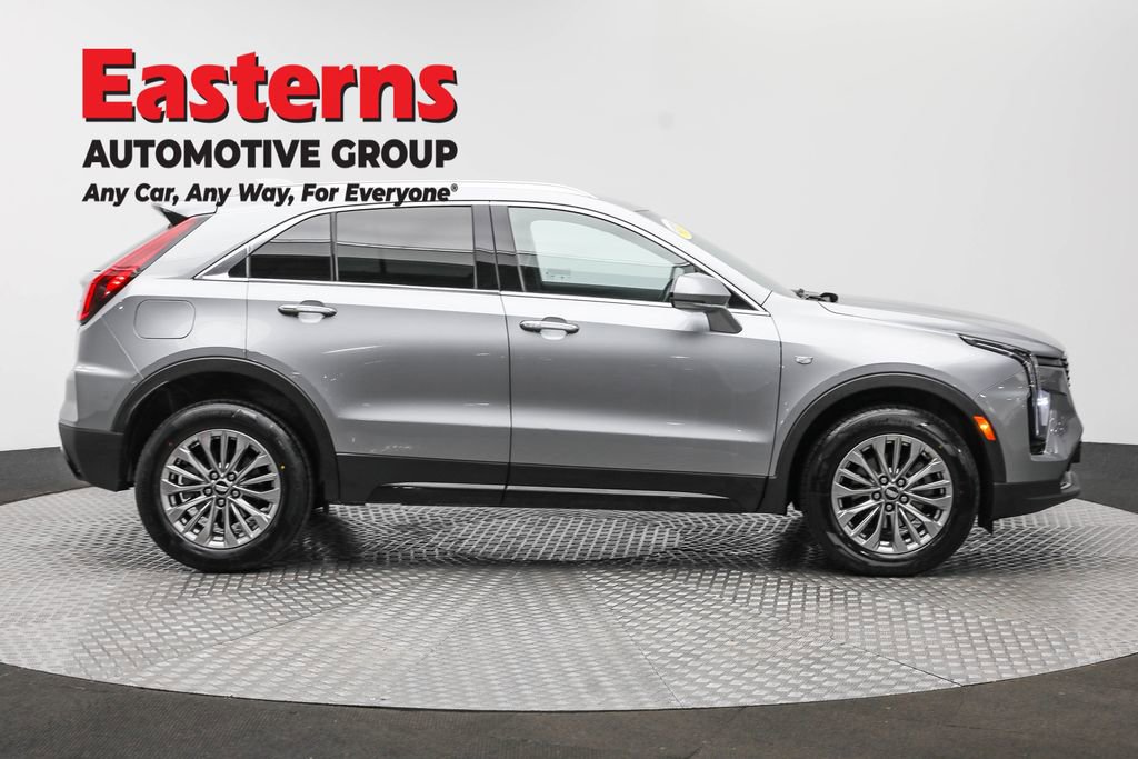 Used 2024 Cadillac XT4 Premium Luxury image 4