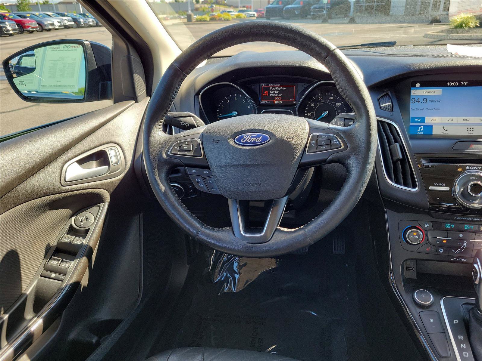 Used 2017 Ford Focus Titanium FWD image 12