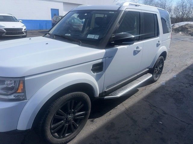 Used 2016 Land Rover LR4 HSE LUX image 4