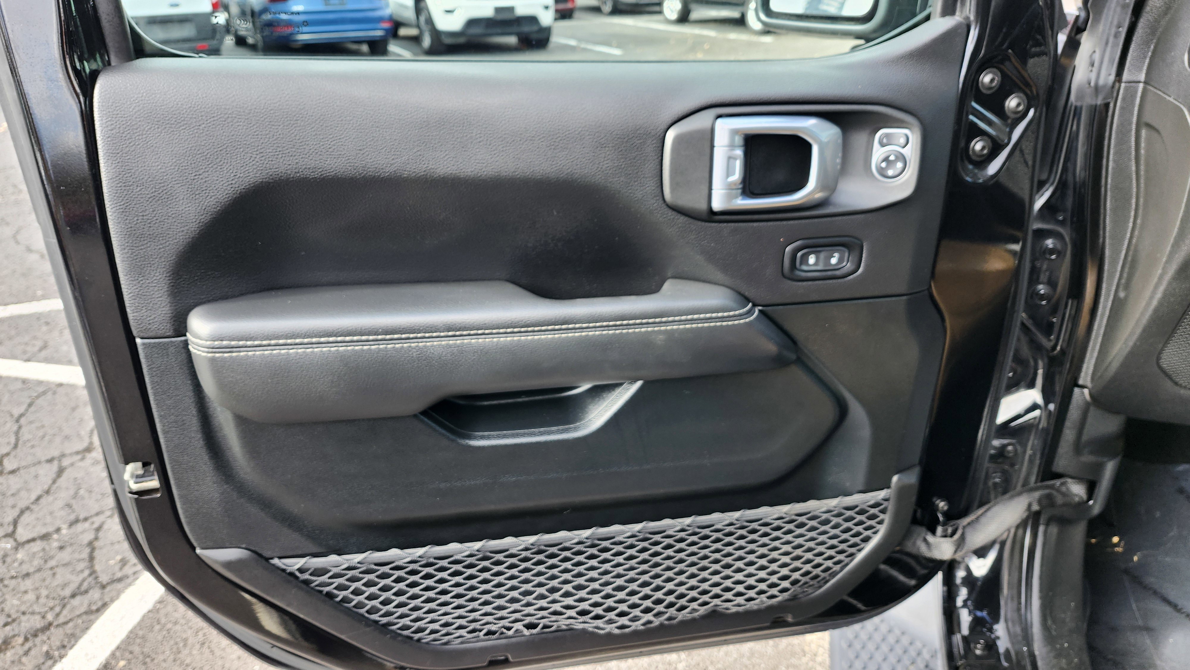 Used 2021 Jeep Wrangler Unlimited Sahara w/ Cold Weather Group image 28