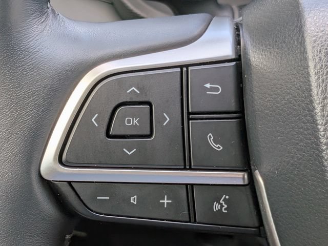 Used 2026 Toyota Highlander Platinum AWD/4WD image 28