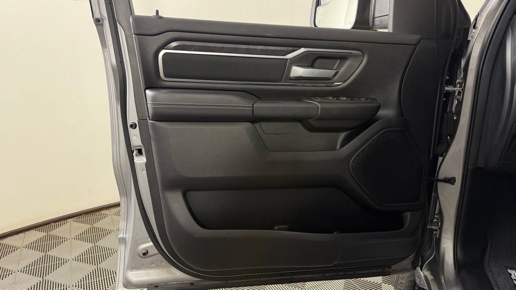 Used 2024 RAM 1500 Big Horn AWD/4WD image 11