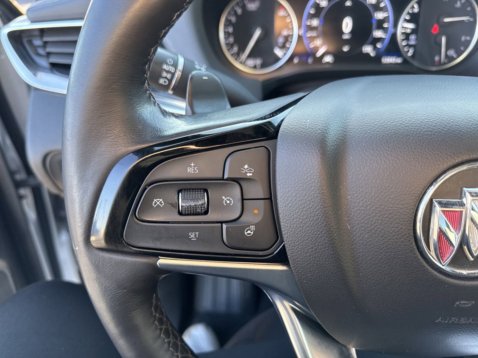 Used 2022 Buick Enclave Premium image 21