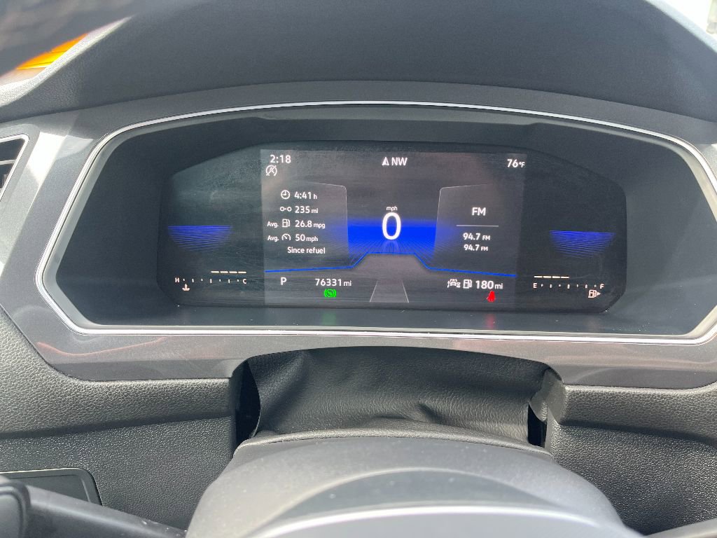 Used 2022 Volkswagen Tiguan SE image 36