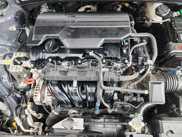 Used 2024 Hyundai Elantra Limited FWD image 27