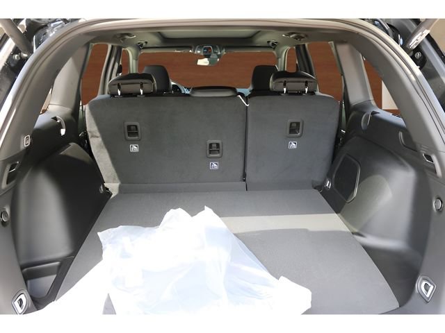 New 2026 Jeep Grand Cherokee Limited Reserve image 17