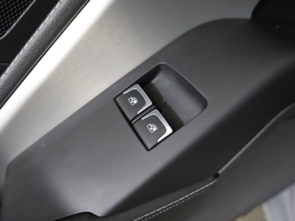 Used 2019 Chevrolet Corvette Stingray Coupe w/ 1LT RWD image 30