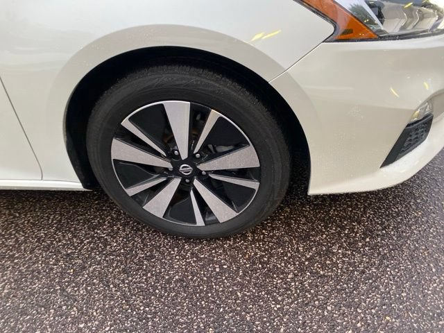 Used 2022 Nissan Altima 2.5 SV FWD image 25