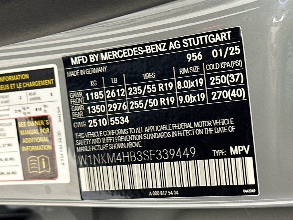 Used 2025 Mercedes-Benz GLC 300 4MATIC image 33