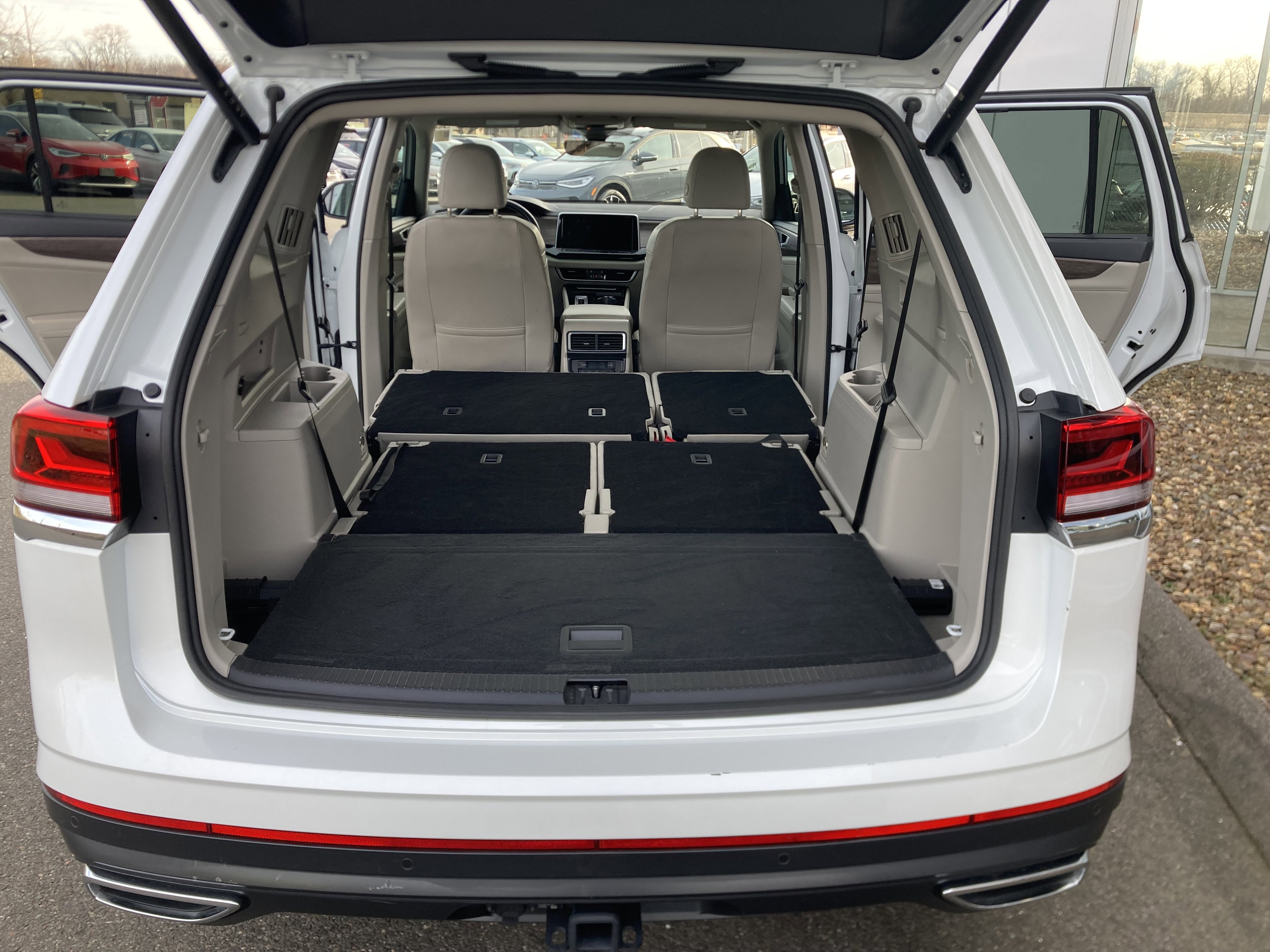 Certified 2025 Volkswagen Atlas SEL image 14