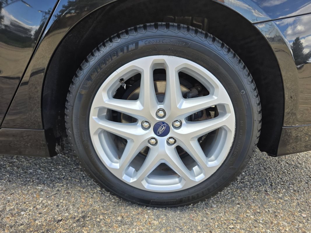 Used 2016 Ford Fusion SE FWD image 37