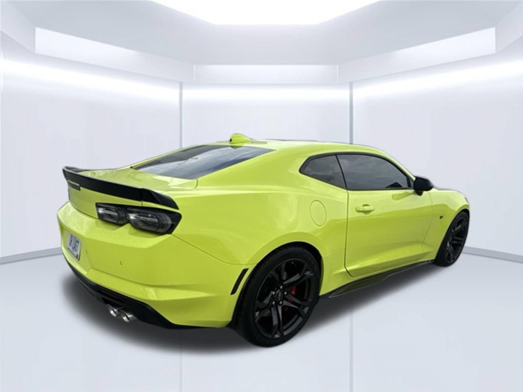 Used 2021 Chevrolet Camaro SS RWD image 44