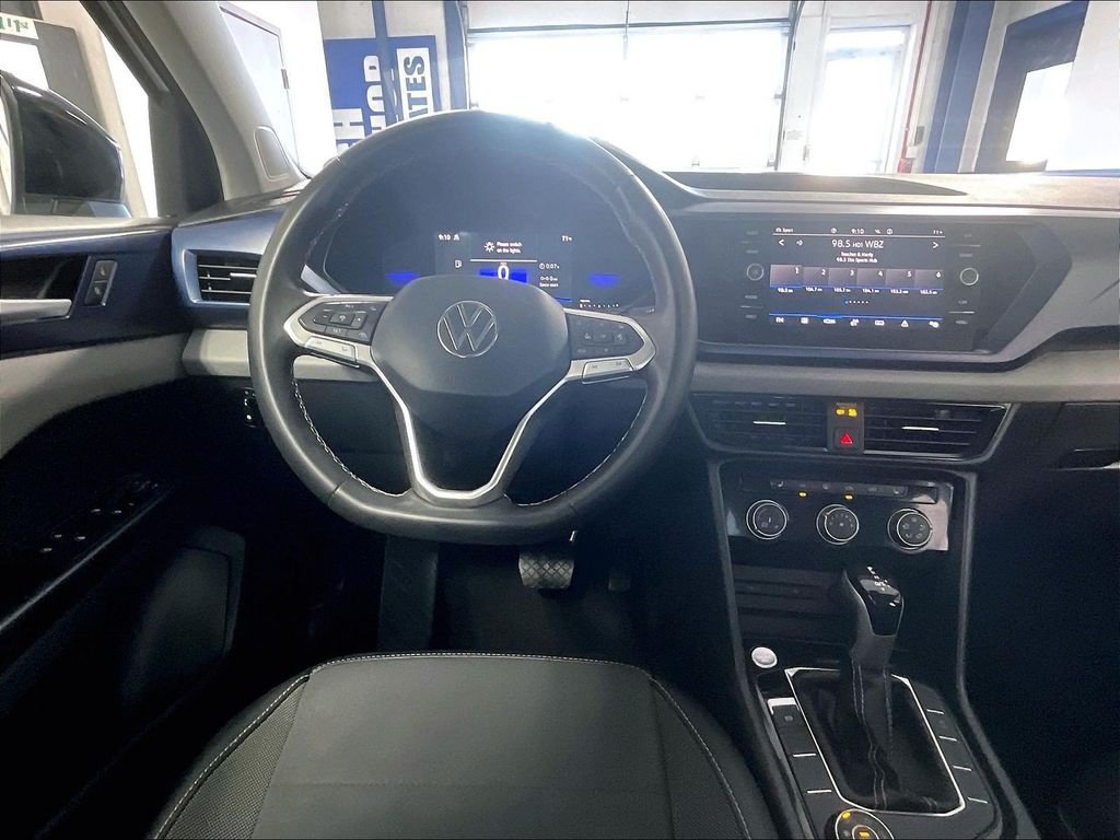 Used 2023 Volkswagen Taos SE AWD/4WD image 17