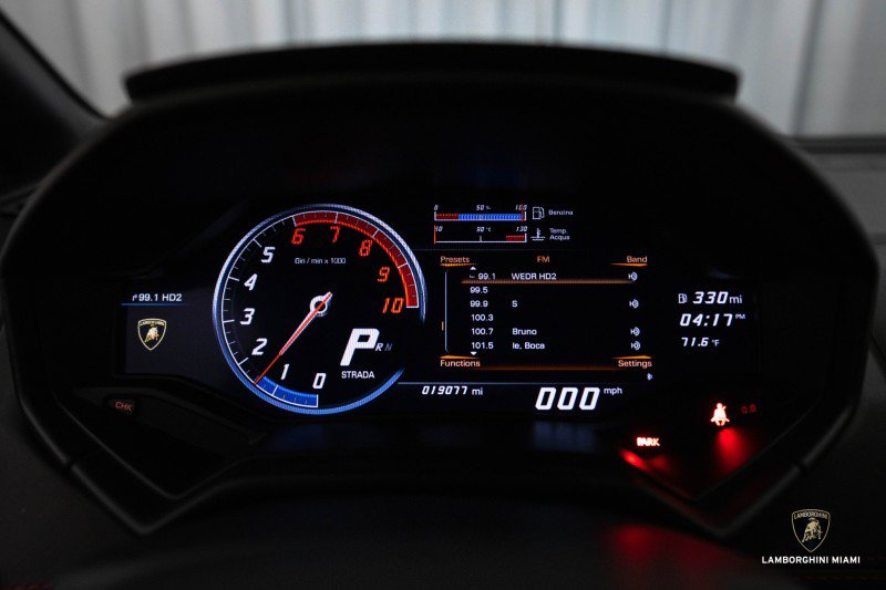 Used 2017 Lamborghini Huracan LP 610-4 image 43