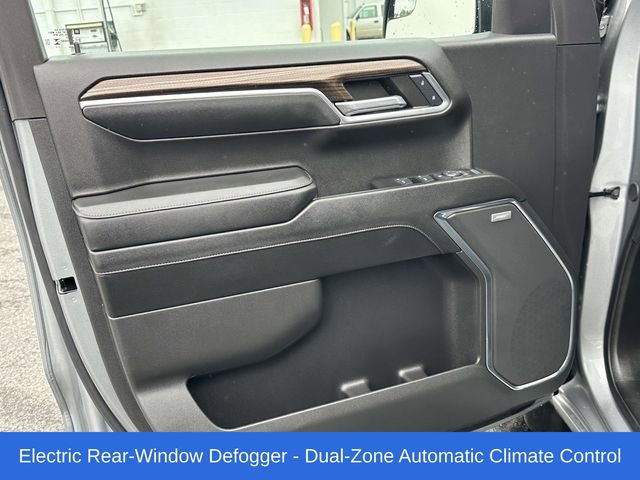 Used 2024 Chevrolet Silverado 1500 LT Trail Boss w/ Convenience Package II AWD/4WD image 15
