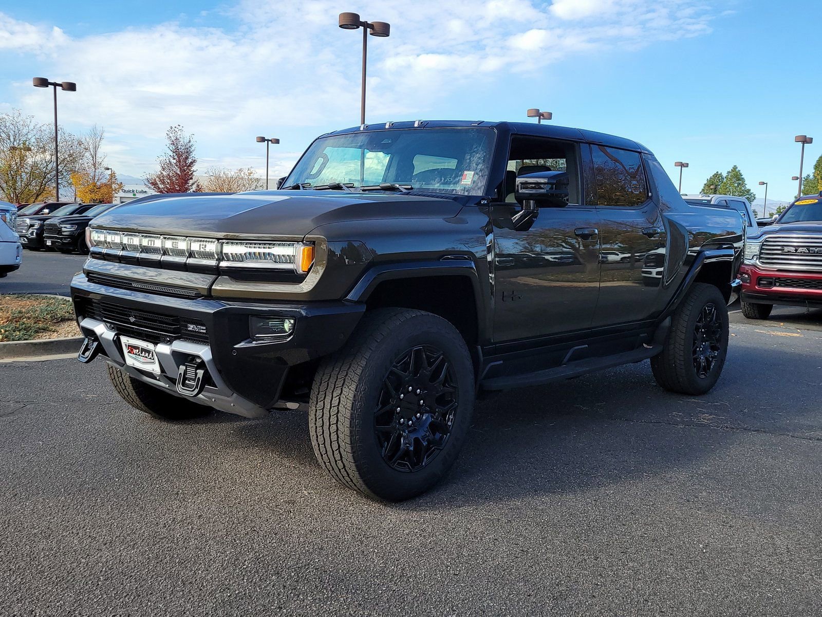 New 2026 GMC Hummer EV 4x4 Crew Cab w/ LPO, Dark Essentials Package image 4