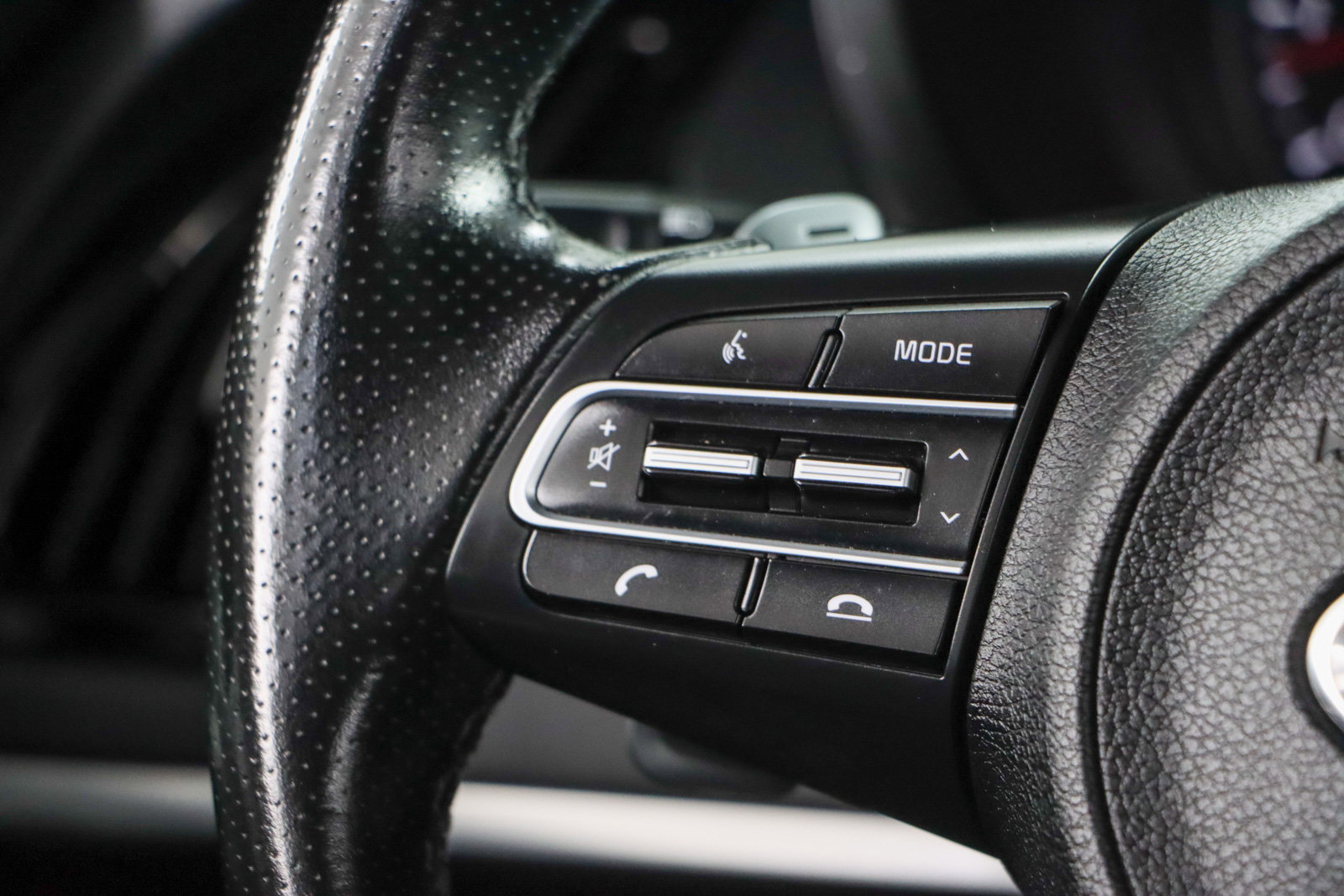 Used 2018 Kia Stinger GT1 image 13