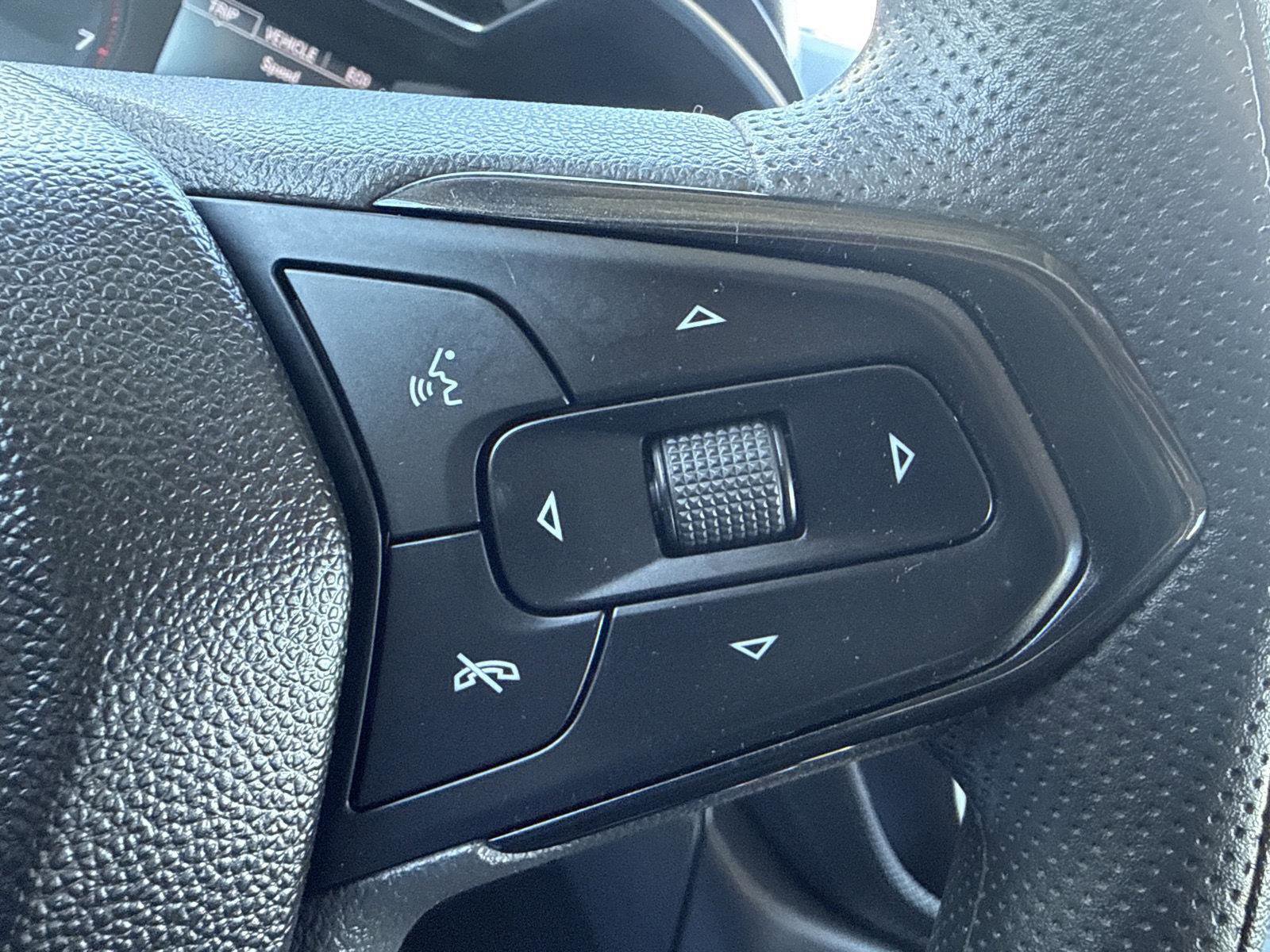 Used 2021 Chevrolet TrailBlazer LT AWD/4WD image 15