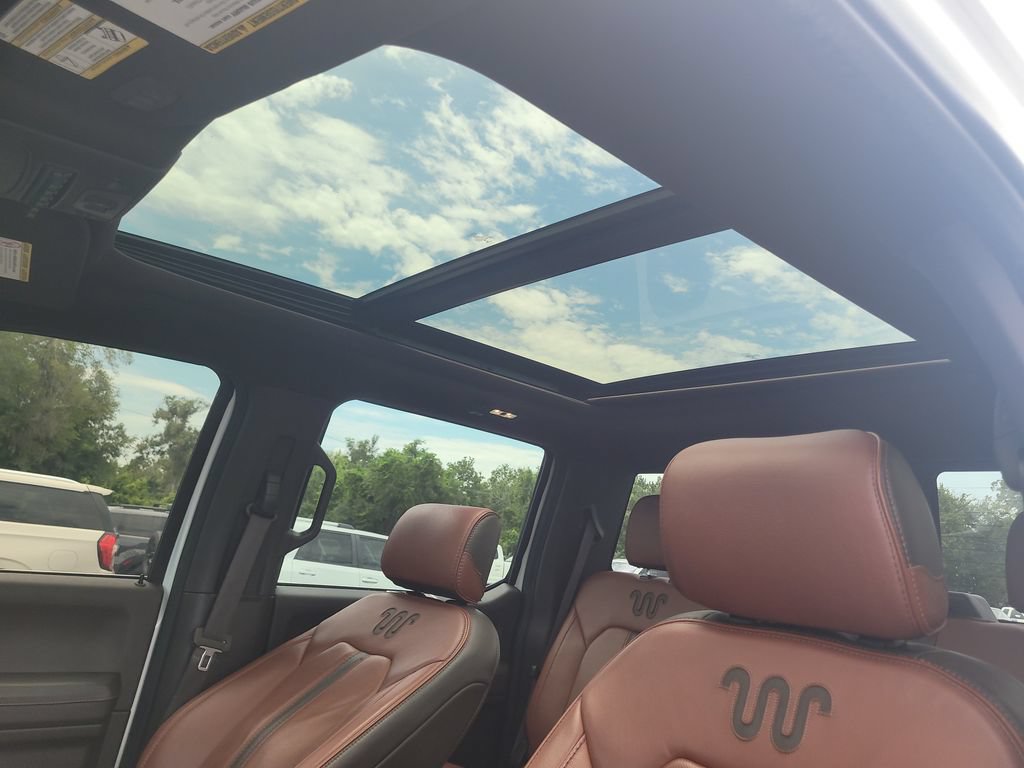 Certified 2022 Ford F250 King Ranch w/ King Ranch Ultimate Package AWD/4WD image 19