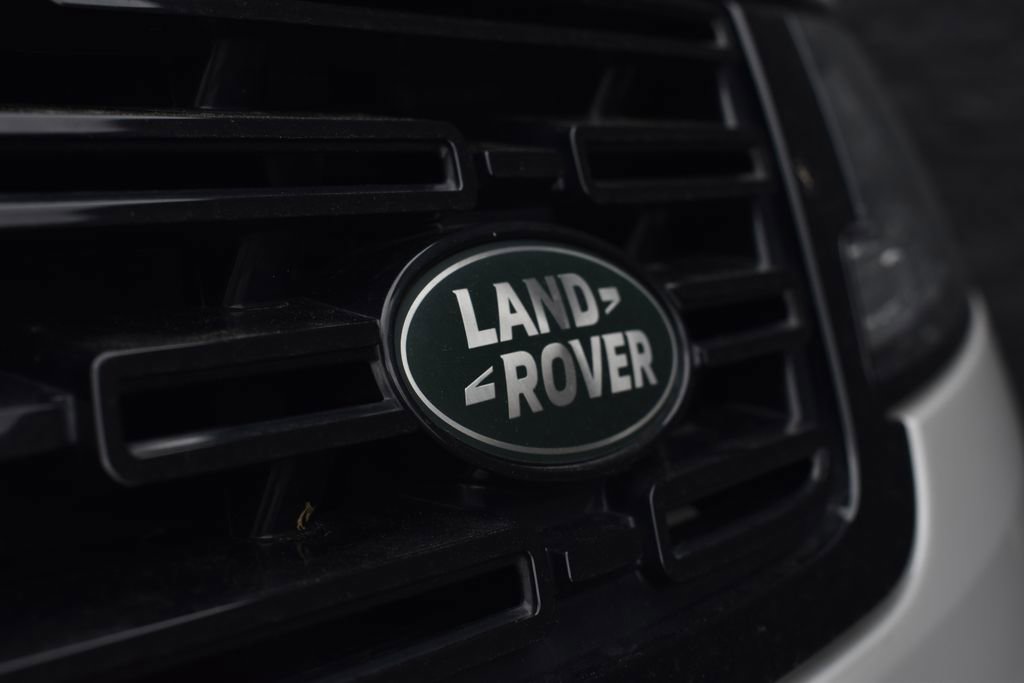 Used 2024 Land Rover Range Rover Sport SE AWD/4WD image 15