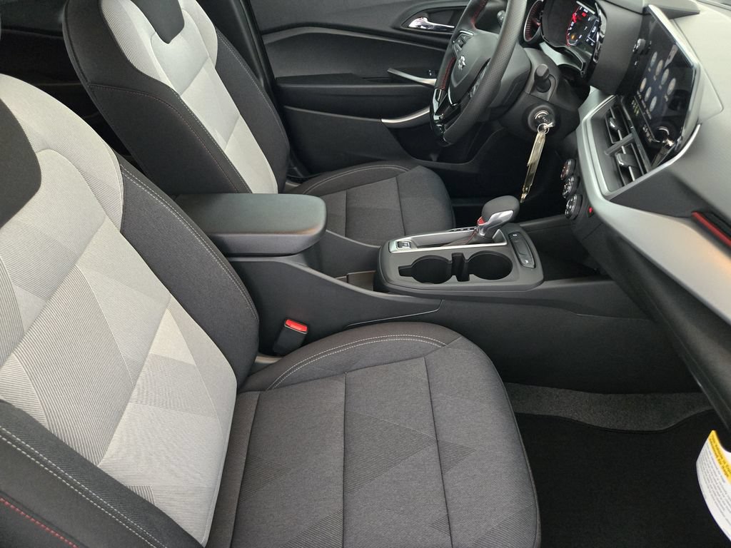New 2026 Chevrolet Trax RS w/ Driver Confidence Package FWD image 16