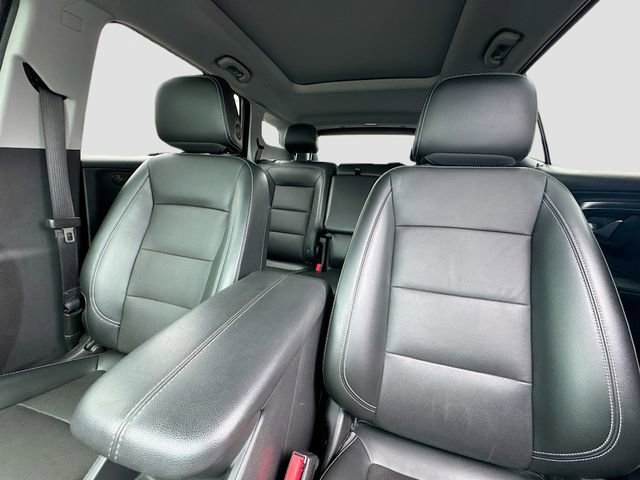 Used 2023 GMC Terrain SLT w/ Elevation Edition image 20