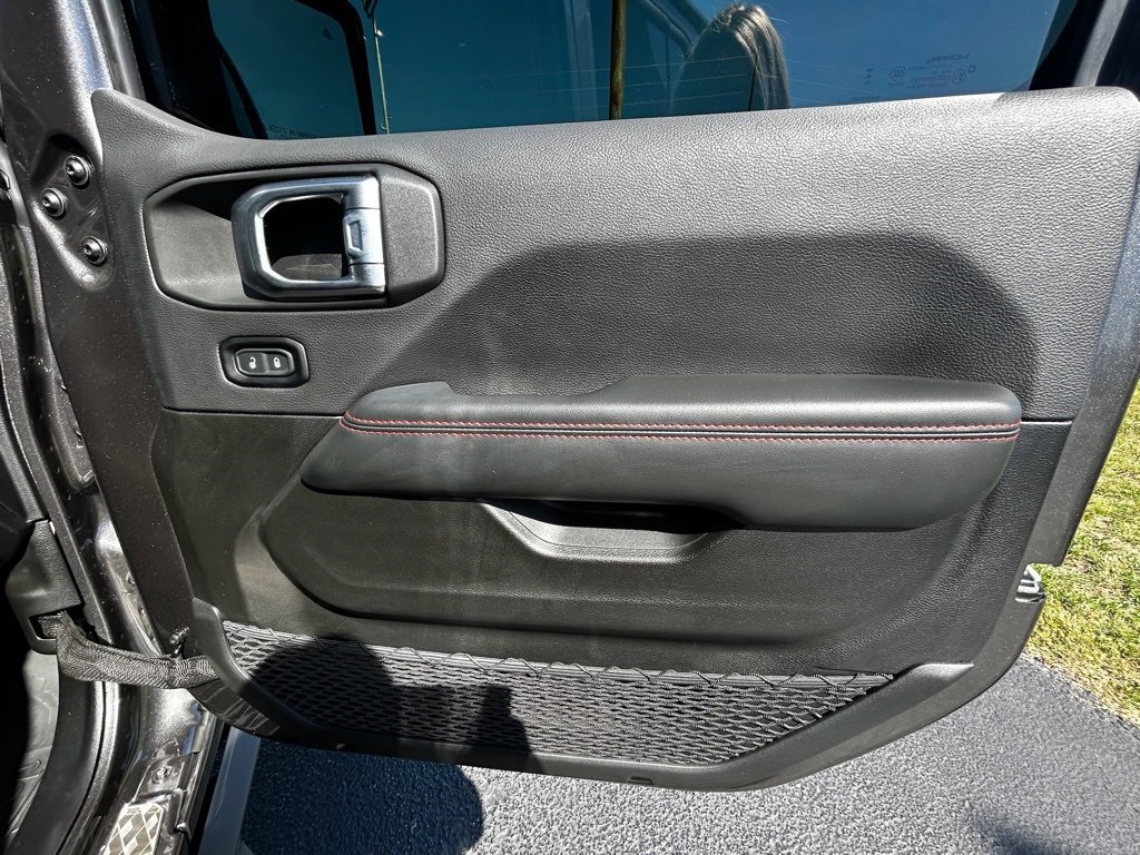 Used 2024 Jeep Gladiator Rubicon image 17