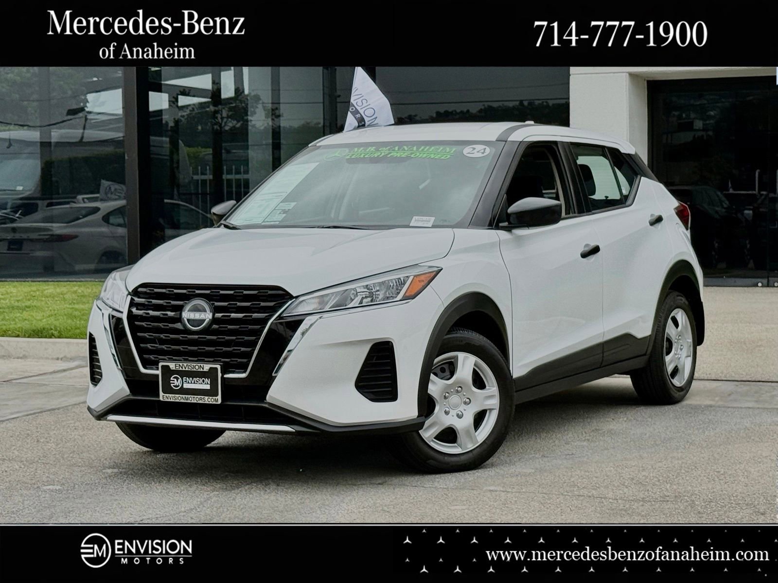 Used 2024 Nissan Kicks S FWD image 1
