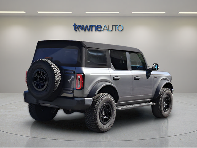 Used 2023 Ford Bronco Outer Banks w/ Sasquatch Package AWD/4WD image 5