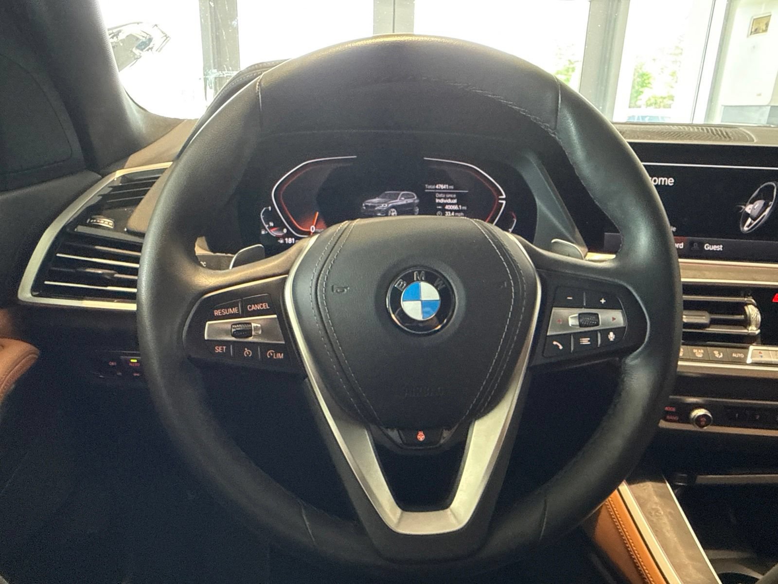 Used 2023 BMW X5 xDrive40i w/ Luxury Seating Package AWD/4WD image 17