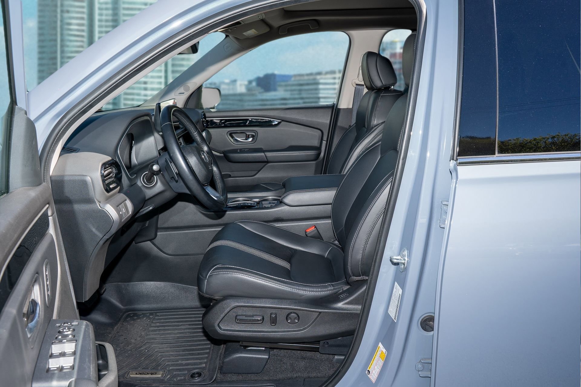 Certified 2023 Honda Pilot Touring image 19