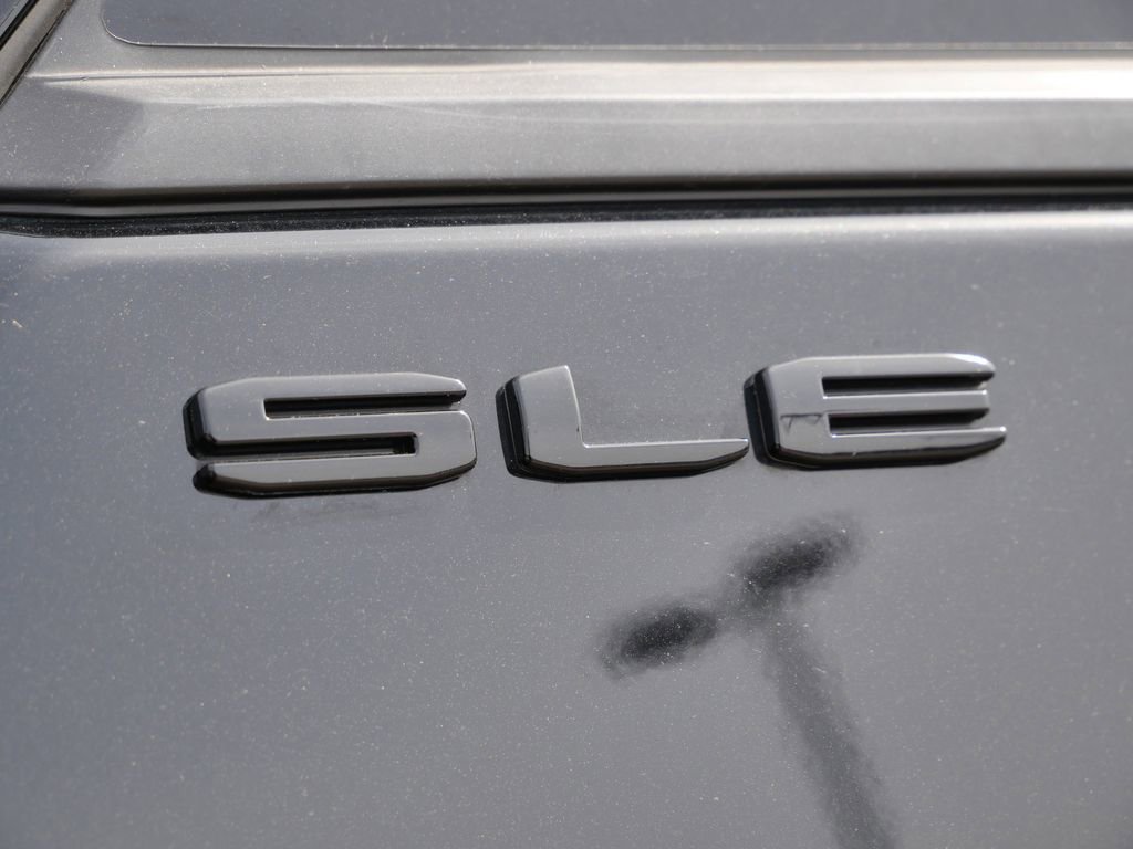 Used 2022 GMC Terrain SLE w/ Driver Convenience Package AWD/4WD image 24