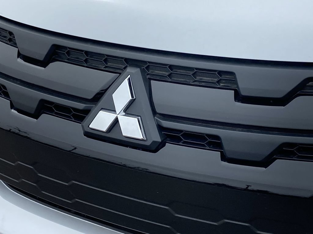 New 2026 Mitsubishi Outlander Sport LE AWD/4WD image 25