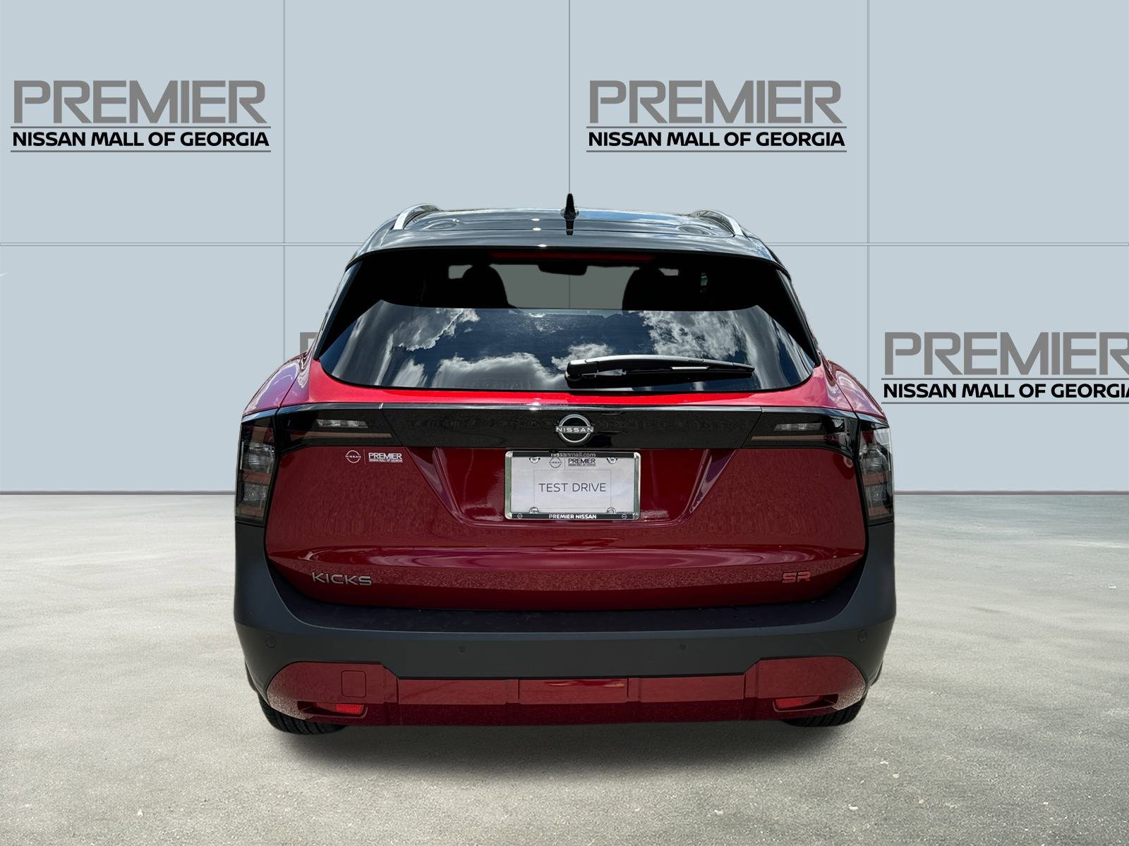 New 2025 Nissan Kicks SR w/ Interior Electronics Package image 6