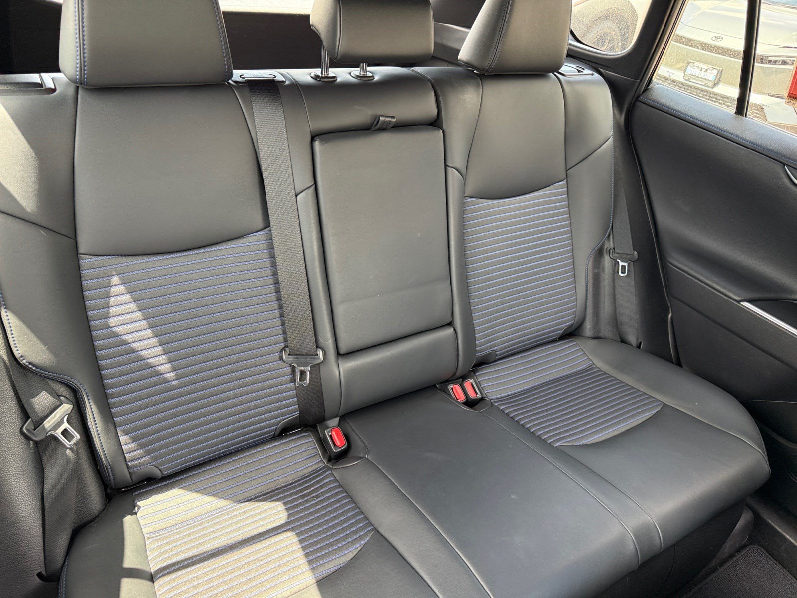 Used 2019 Toyota RAV4 XSE AWD/4WD image 18