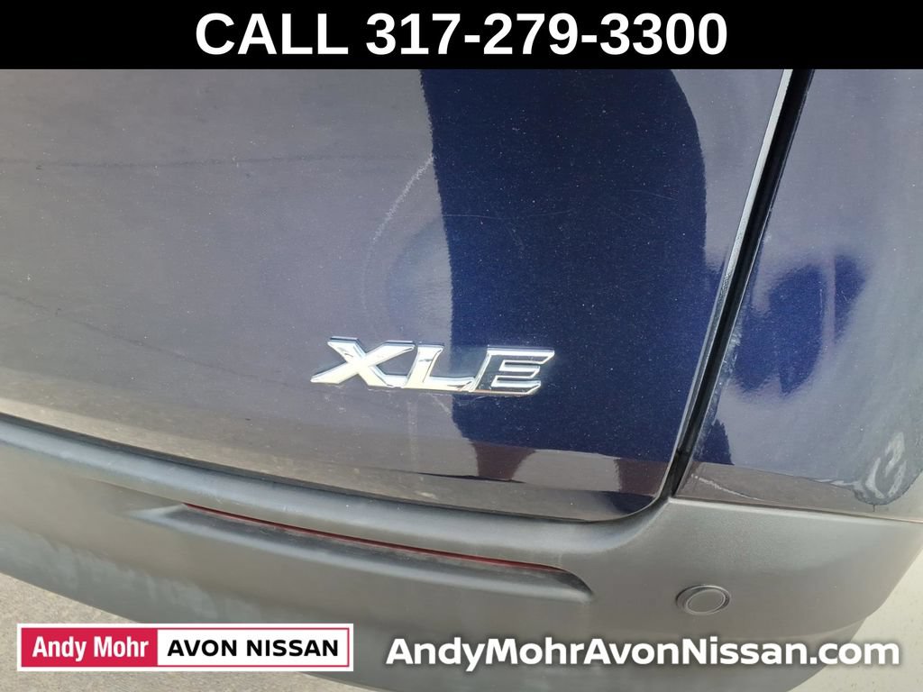 Used 2026 Toyota Sienna XLE FWD image 11