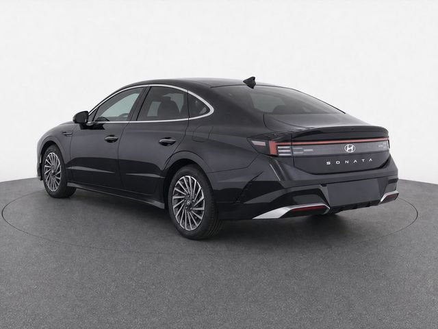 Certified 2025 Hyundai Sonata Limited FWD image 7
