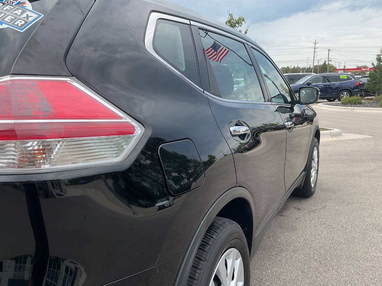 Used 2015 Nissan Rogue S AWD/4WD image 8