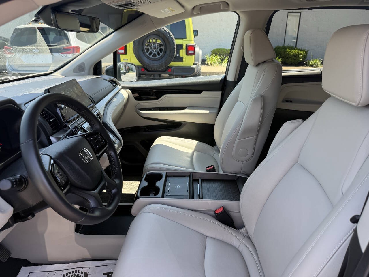 Used 2025 Honda Odyssey EX-L image 16