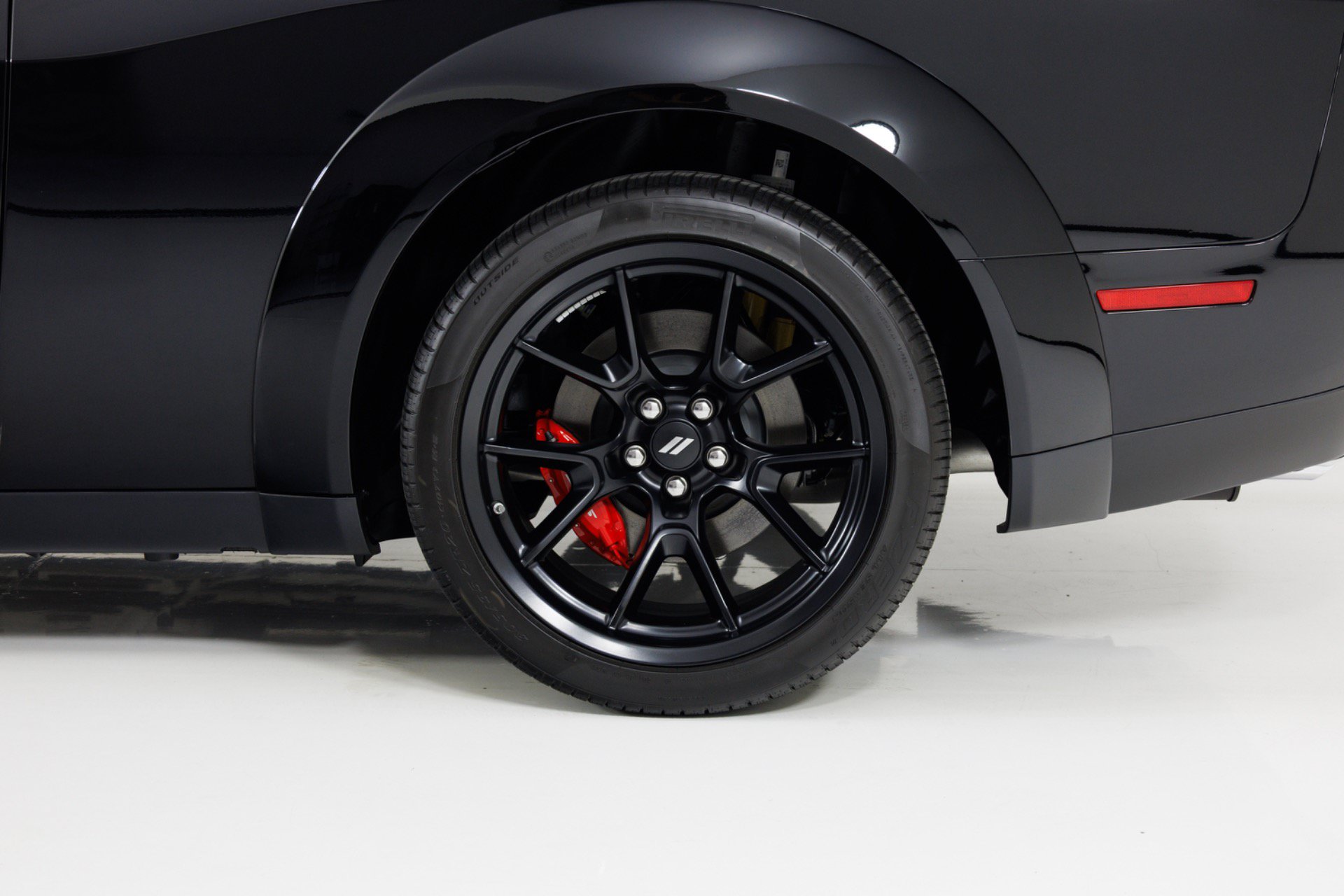 Used 2023 Dodge Challenger R/T Scat Pack RWD image 10