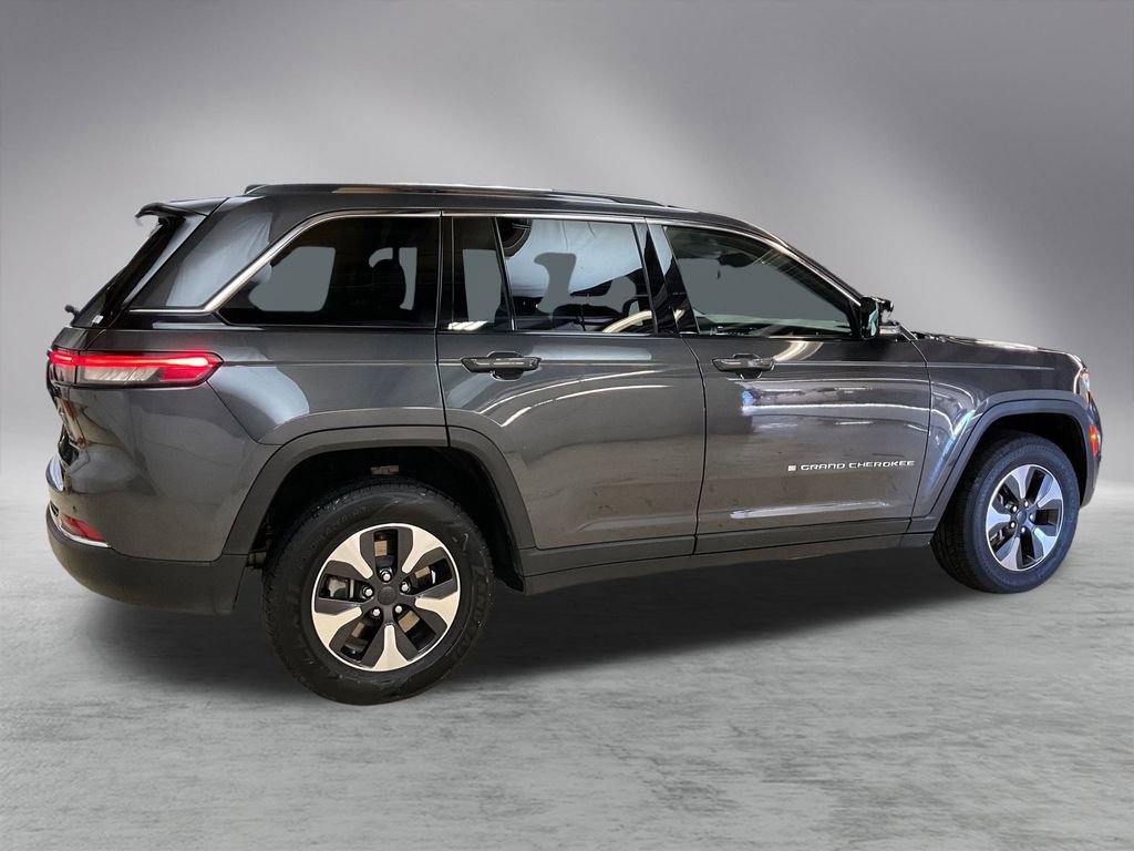 Used 2024 Jeep Grand Cherokee Limited 4xe image 6