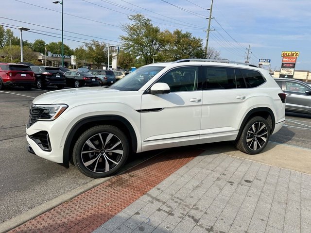 New 2026 Volkswagen Atlas SEL Premium R-Line image 3