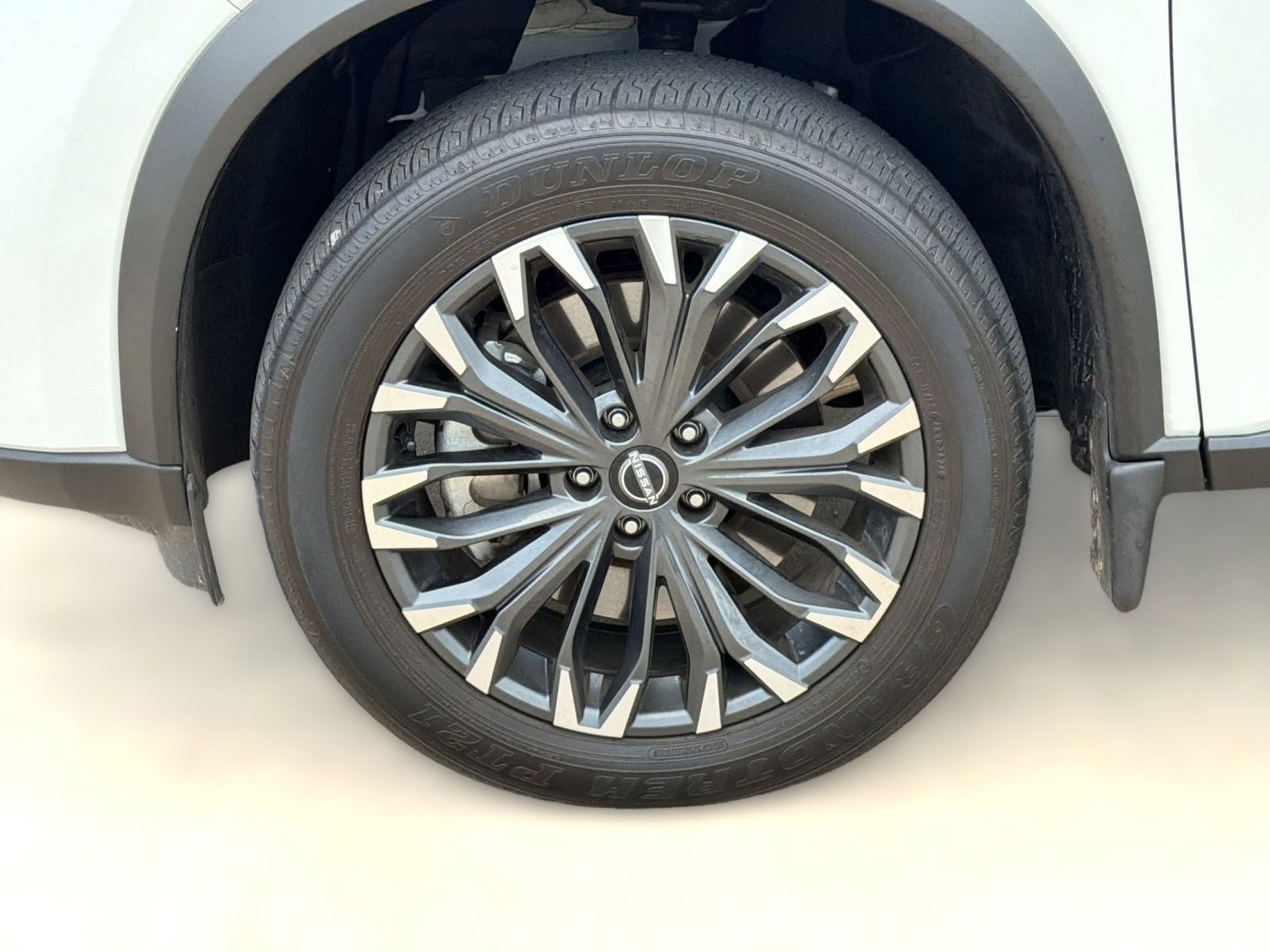 Used 2025 Nissan Rogue SL w/ Tech Package AWD/4WD image 12