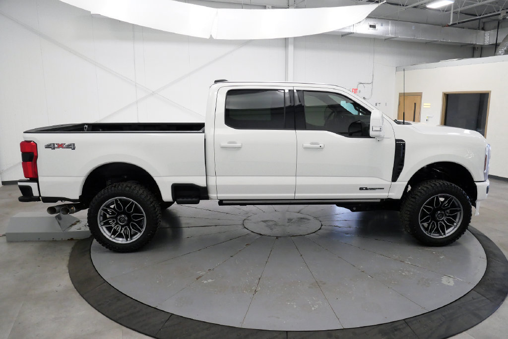 Used 2026 Ford F250 Platinum AWD/4WD image 9