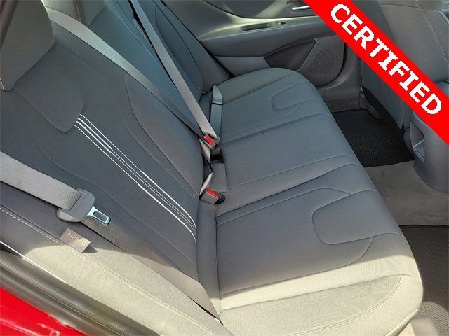 Used 2024 Hyundai Elantra SEL image 16
