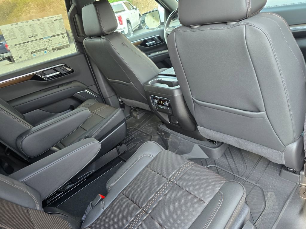 New 2026 Chevrolet Suburban High Country image 27