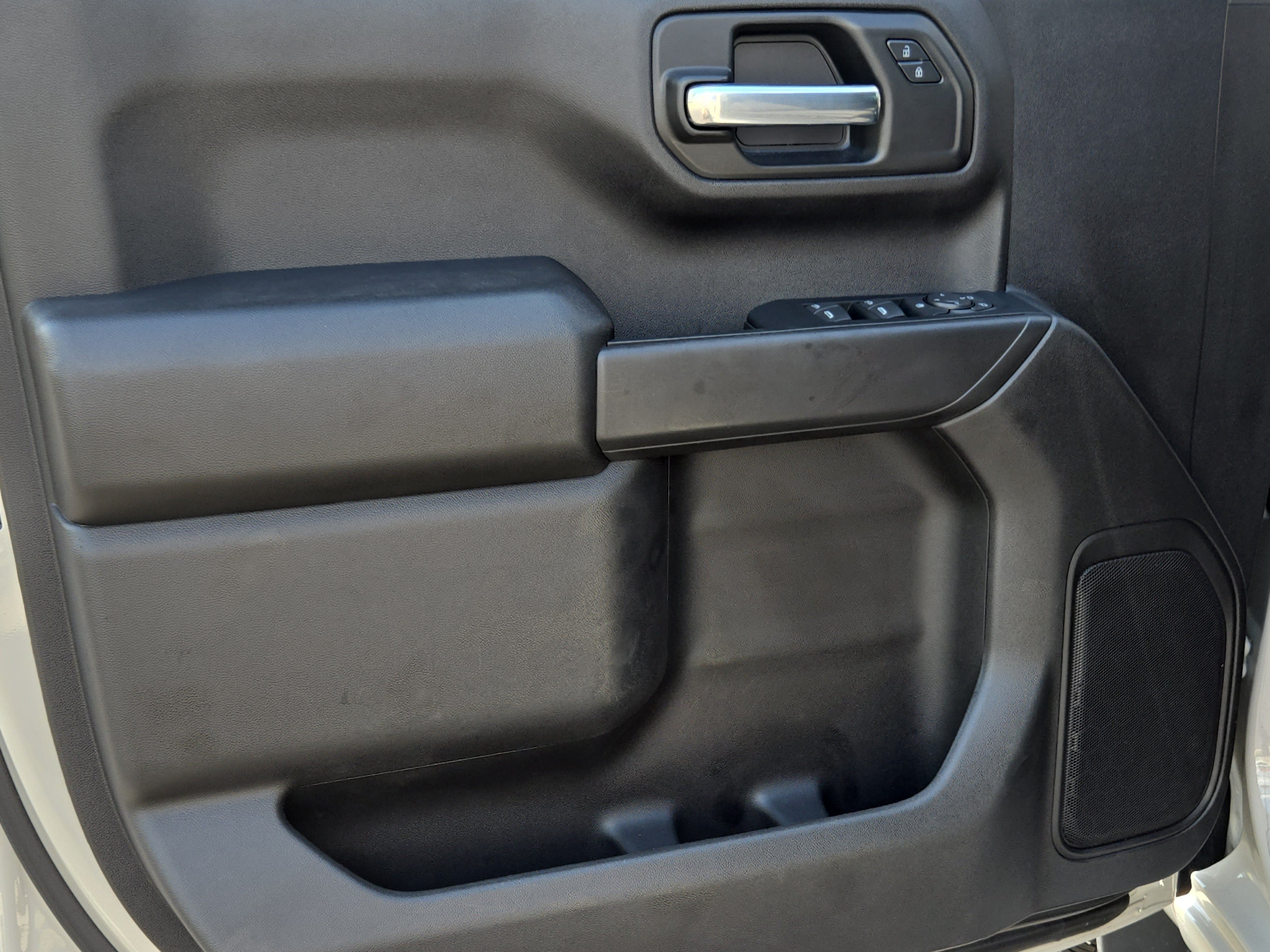 Certified 2026 Chevrolet Silverado 1500 Custom AWD/4WD image 13