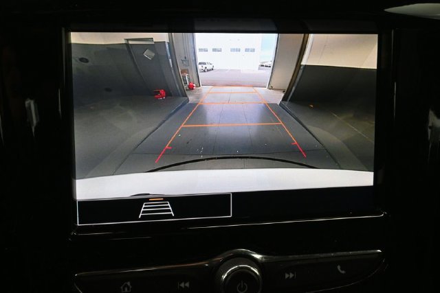 Used 2020 Chevrolet Traverse LS FWD image 41