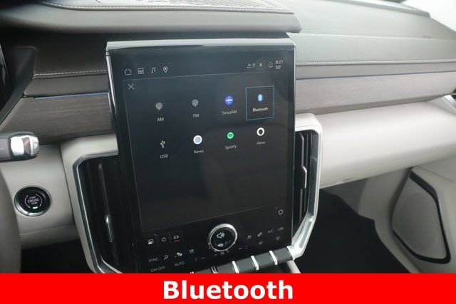 Used 2025 GMC Acadia Denali w/ Super Cruise Package image 24